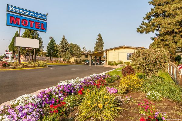 Rodeway Inn & Suites Bend